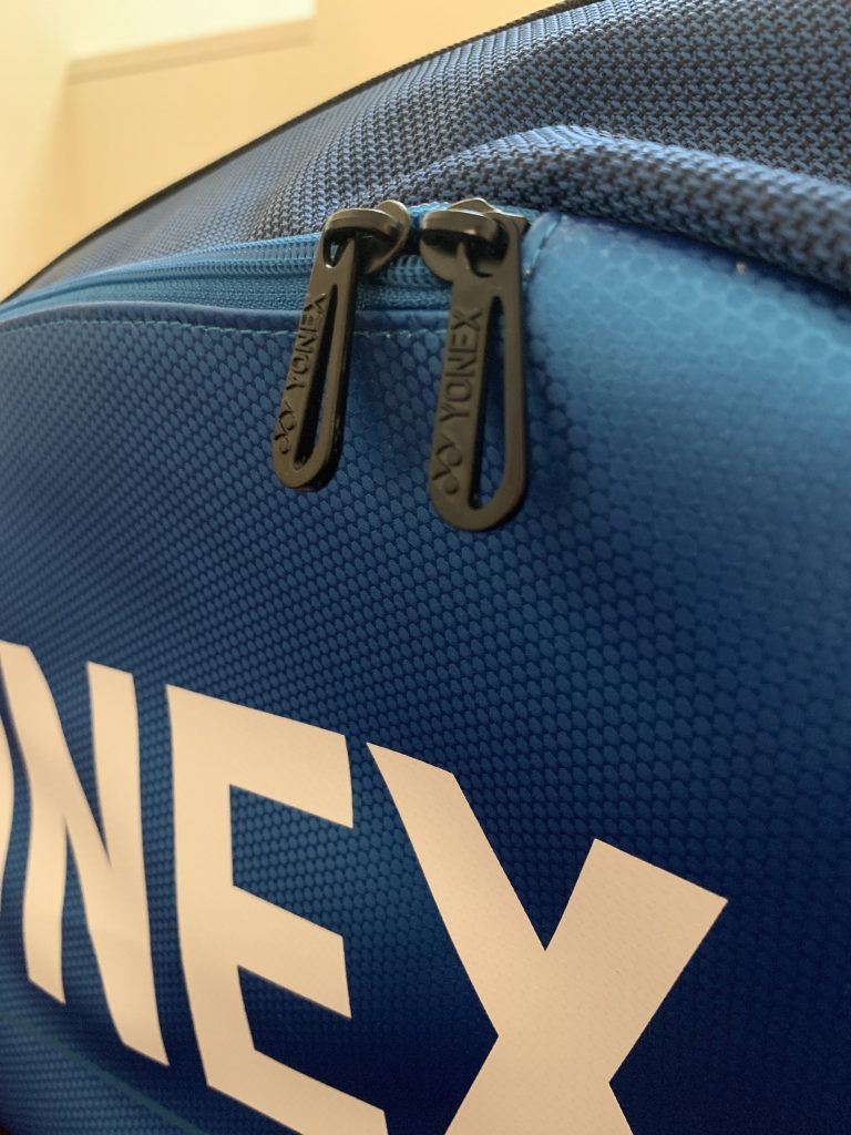 Yonex Pro Racquet Bag (9PCS) - Zipper Tags.