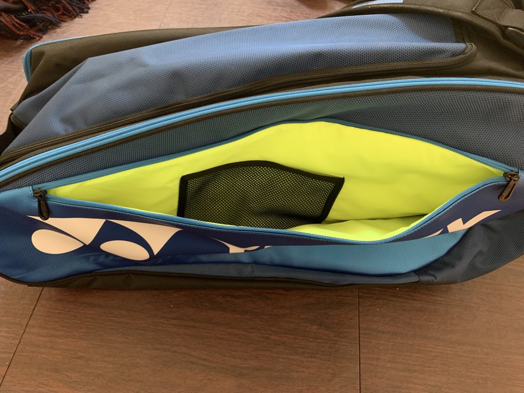Yonex Pro Racquet Bag (9PCS) - Side Pocket.