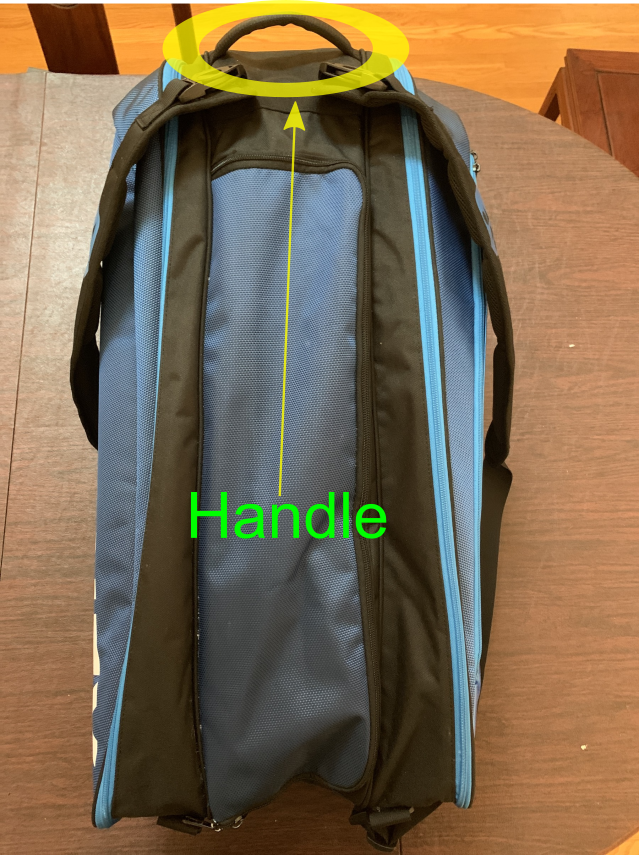 Yonex Pro Racquet Bag (9 PCS). Bag handle.
