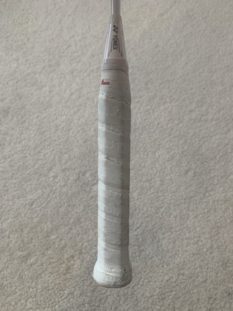 Grip handle without overgrip