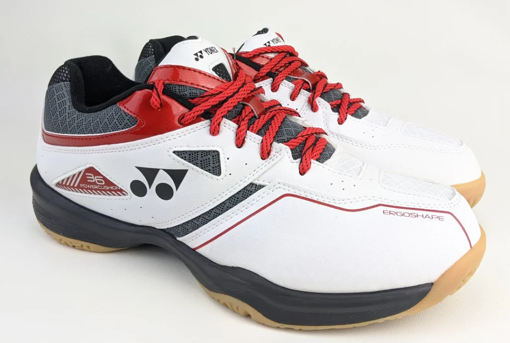yonex-power-cushion-36